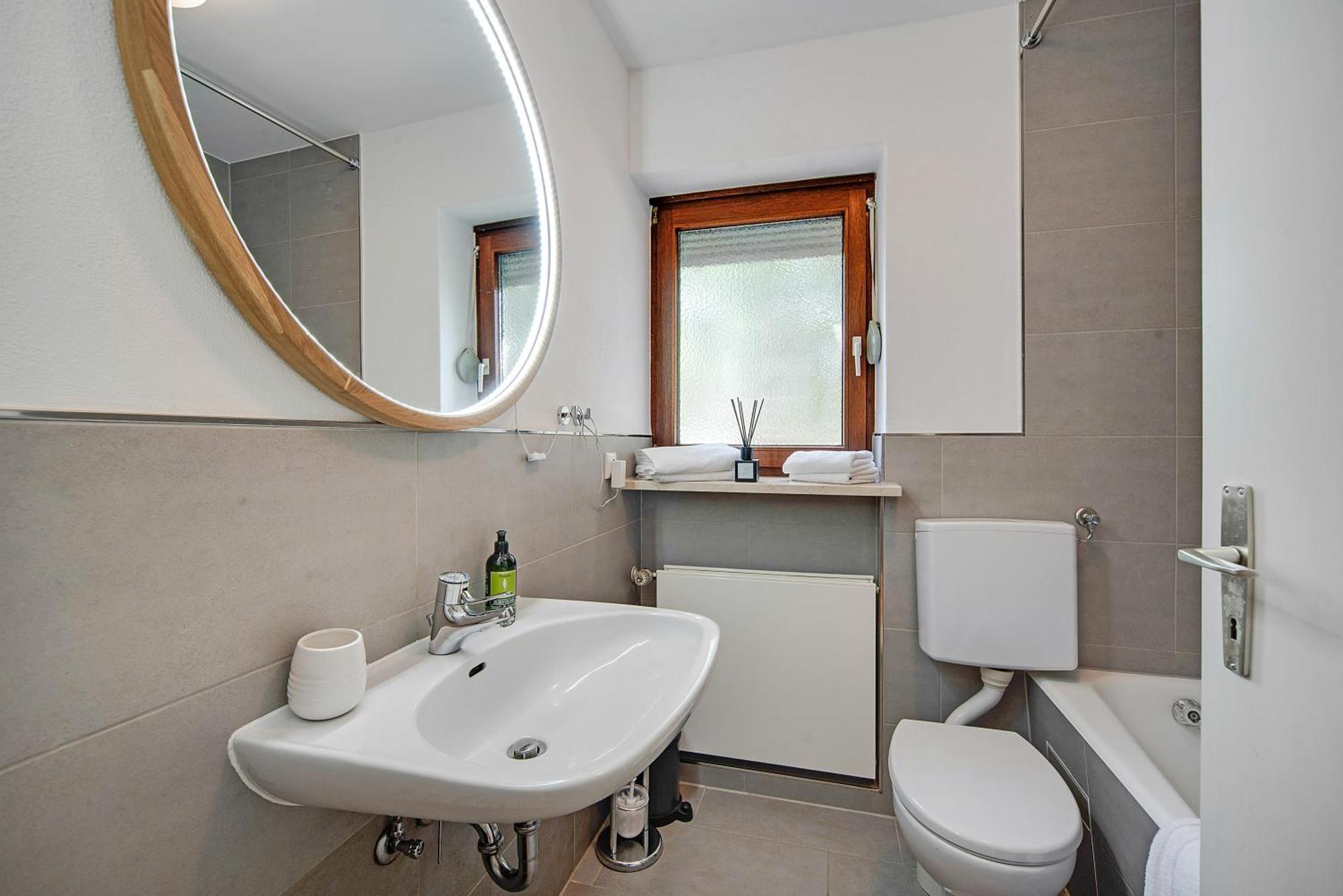 Ferienwohnung Mit Garten Am Chiemsee Prien am Chiemsee Ngoại thất bức ảnh